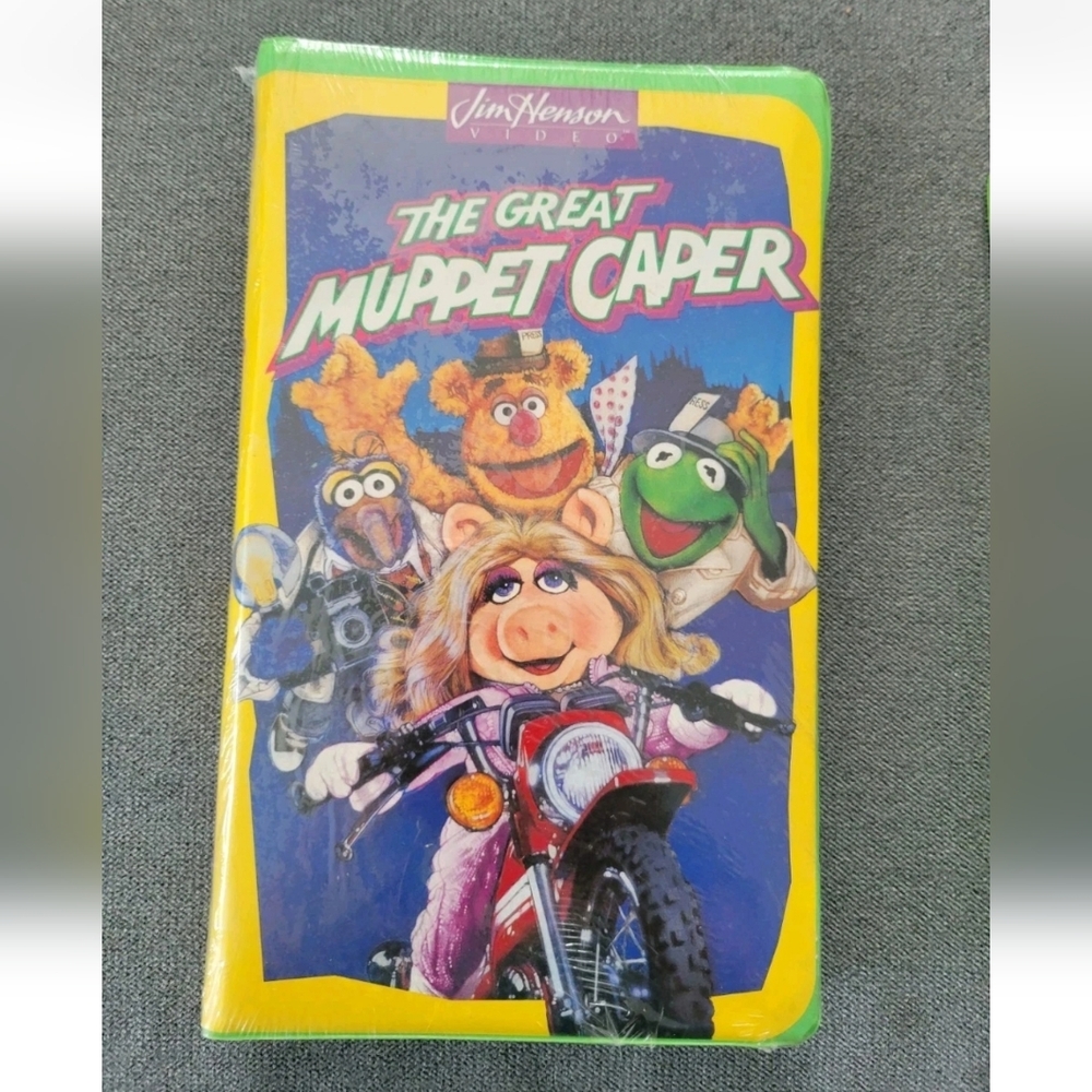 The Great Muppet Caper Green Clam Shell 1993 Vintage VHS Jim Henson New Sealed